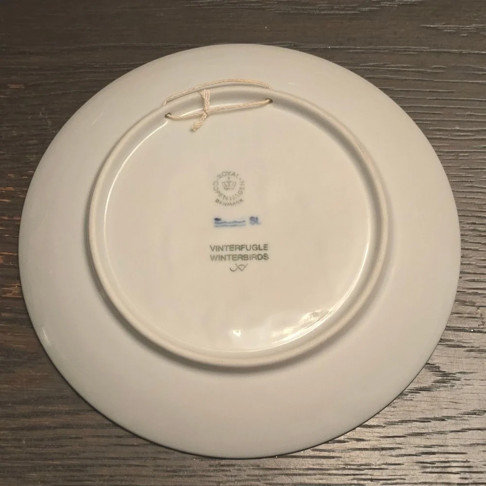 1987 Royal Copenhagen Winter Birds Blue White Porcelain Collector Plate